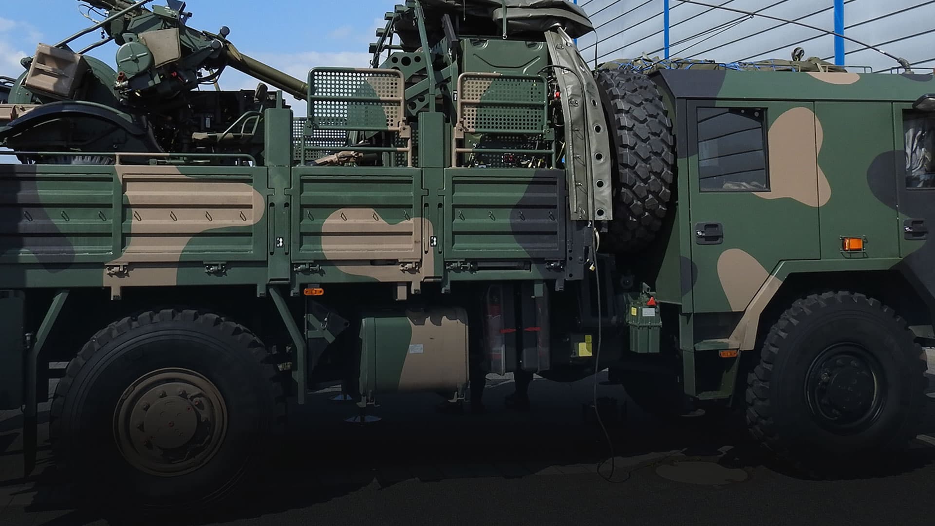 Military vehicle